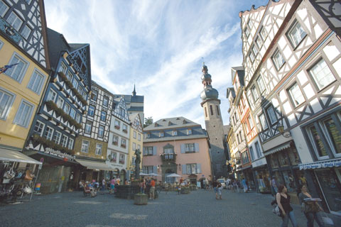 Crociera sul Reno Strasburgo. la piazza di Cohem